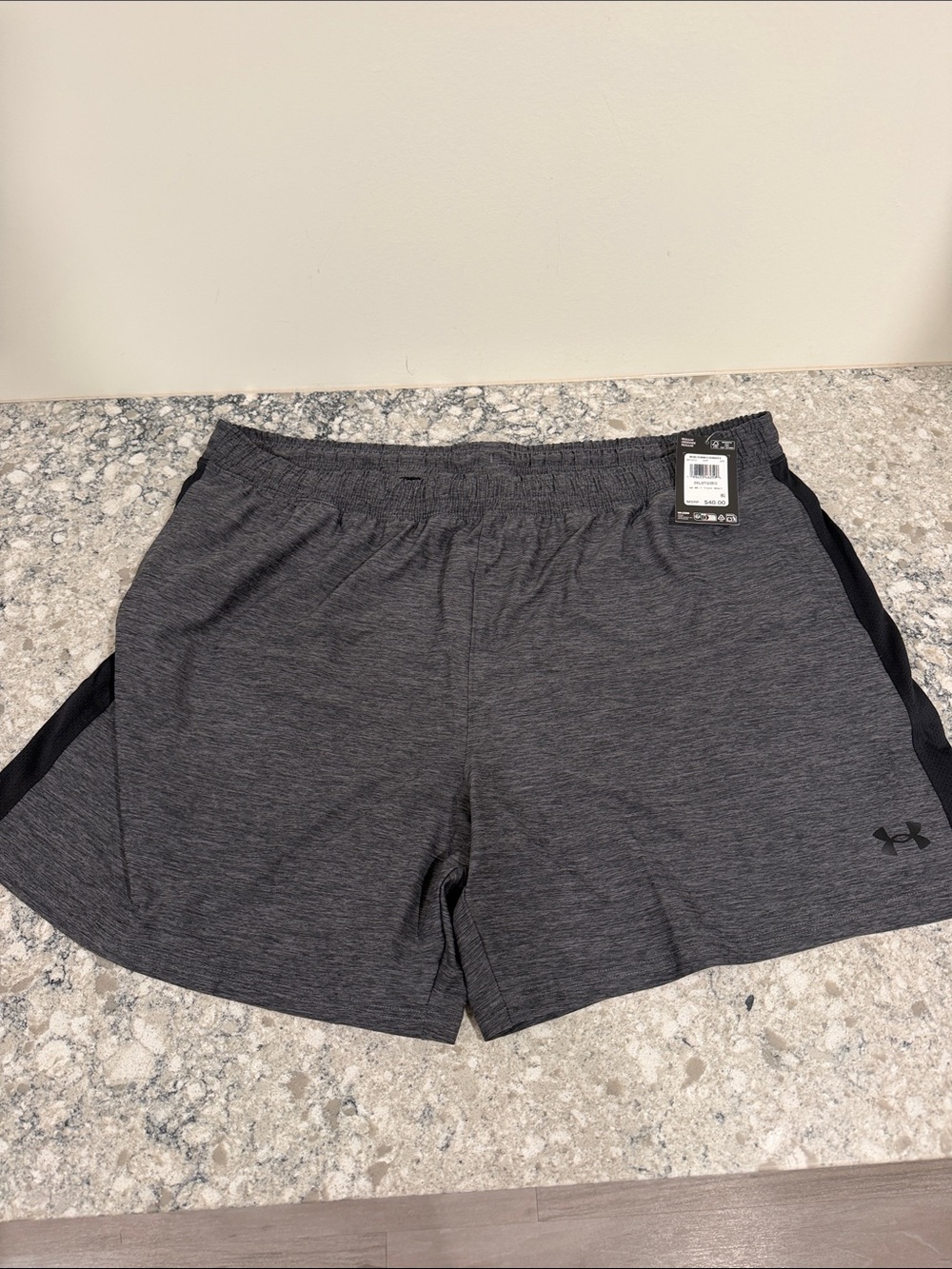 Under Armour Men’s Dark Gray Athletic Shorts with Black Trim